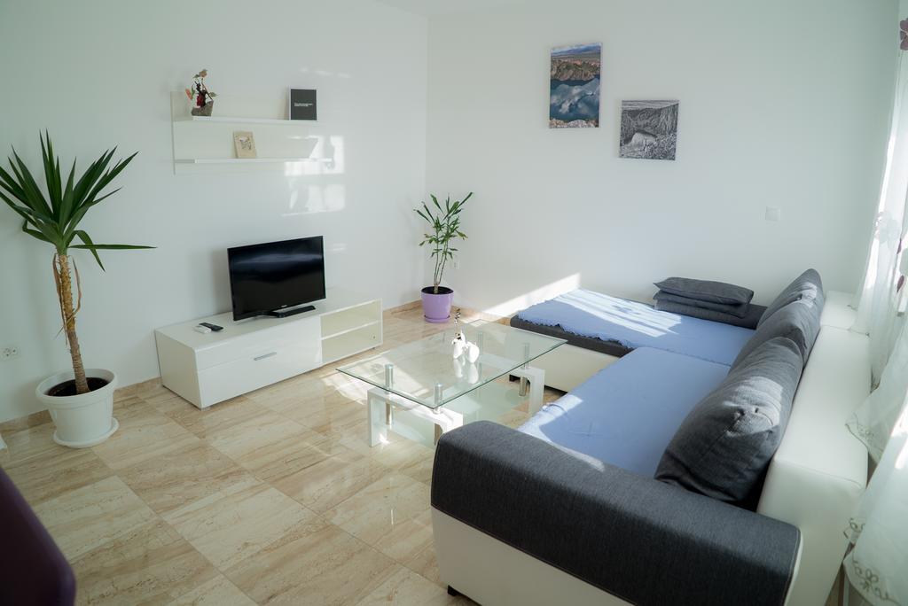 מאקרסקה Apartmani Ruzica מראה חיצוני תמונה