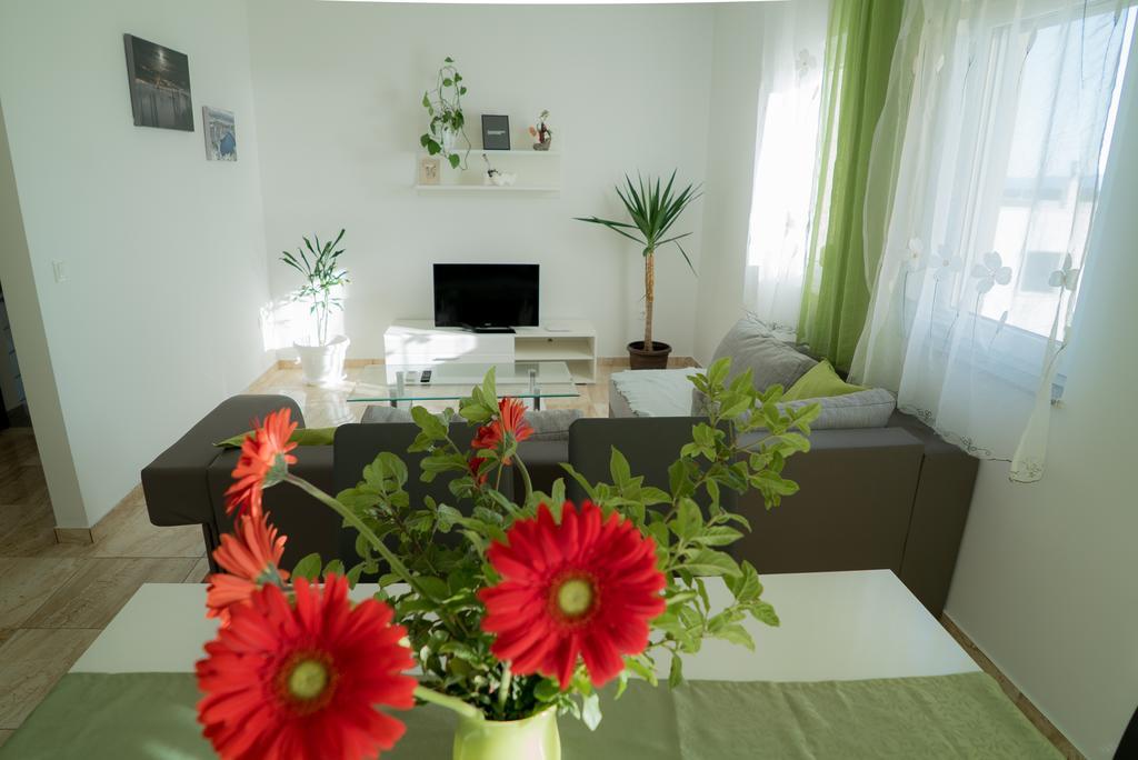 מאקרסקה Apartmani Ruzica מראה חיצוני תמונה